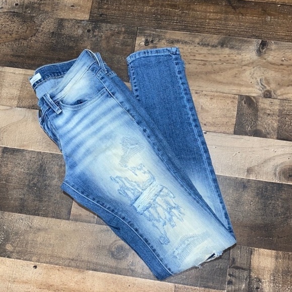 Kancan‎ distressed jeans size 25 skinny faded gently worn baddie denim - Picture 2 of 6